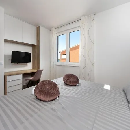 Royal House 2 Пашман