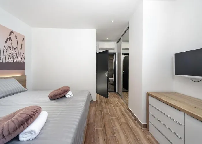 Royal House 2 别墅 *